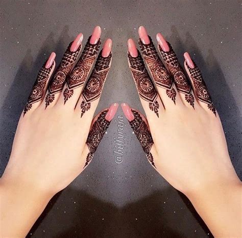 Trend Alert! Minimal Wedding Mehendi Designs | Mehndi designs for ...