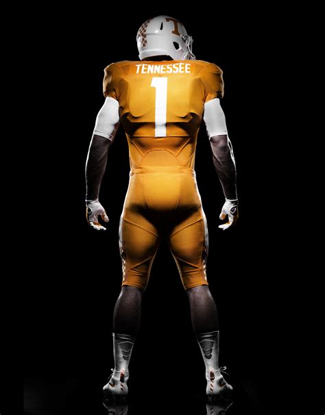 Photos: Tennessee Volunteers unveil new Nike home uniforms