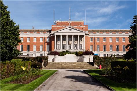 Chesterfield: Town Hall | Phil McIver | Flickr