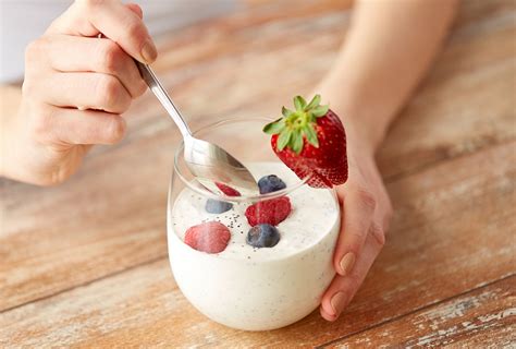 What Makes Greek Yogurt So Healthy - eMediHealth