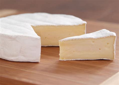 Queijo Brie 2kg - D'or Seleção