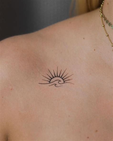 Pin by Արաքս Դավթյան on Cute tattoos in 2024 | Sun tattoos, Small shoulder tattoos, Sun tattoo small