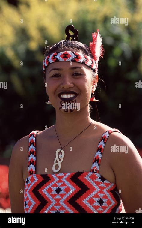 Maori, Kapa Haka Performer, Woman, Day Stock Photo - Alamy