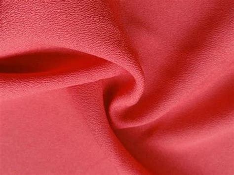 The Perfect Blend: Exploring the Qualities of Silk Polyester Fabric ...