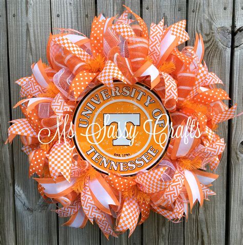 Tennessee Vols Wreath - Tennessee Volunteers Wreath - University of Tennessee… White Wreath, Diy ...