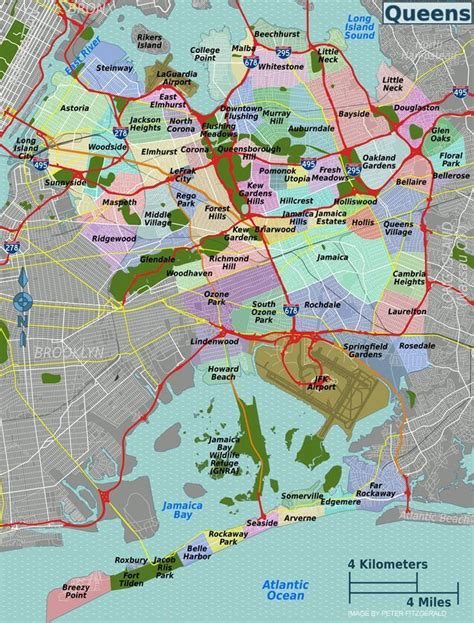 a map of queens, new york and the surrounding area that is highlighted ...