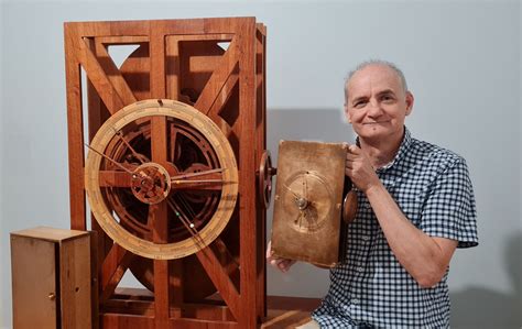 Greek-Australian specialist engineer creates his own Antikythera Mechanism and presents plans ...