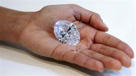 Sotheby's to auction off 118-carat diamond | CBC News