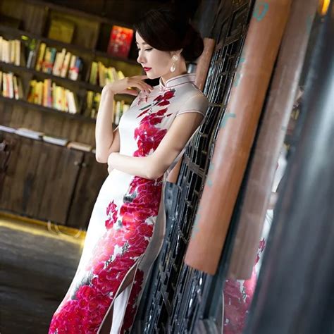 Aliexpress.com : Buy New Long Cheongsam Sexy Chinese Traditional Dress Qipao Chinese Oriental ...