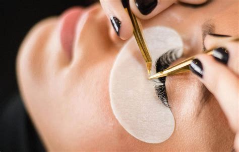 Steps to Consider before Becoming a Lash Artist | Editorialge