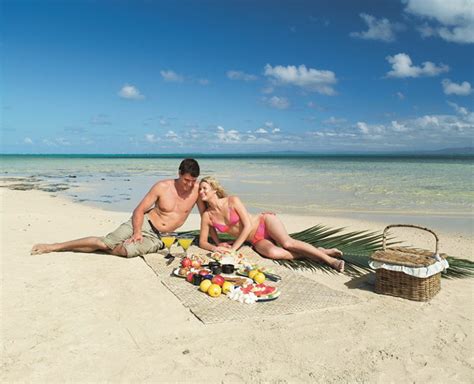 6 Perfect Fiji Honeymoon Resorts | Fiji Travel Tips