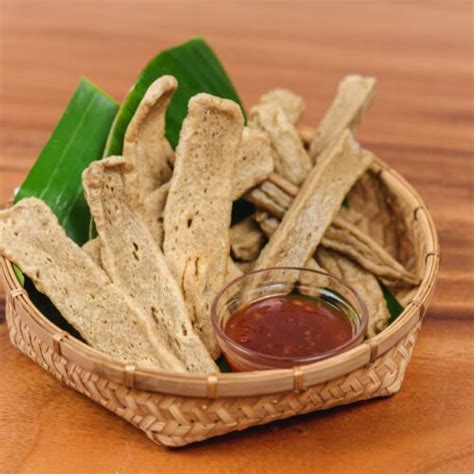 Keropok Lekor: Makanan Tradisional Malaysia yang Sedap