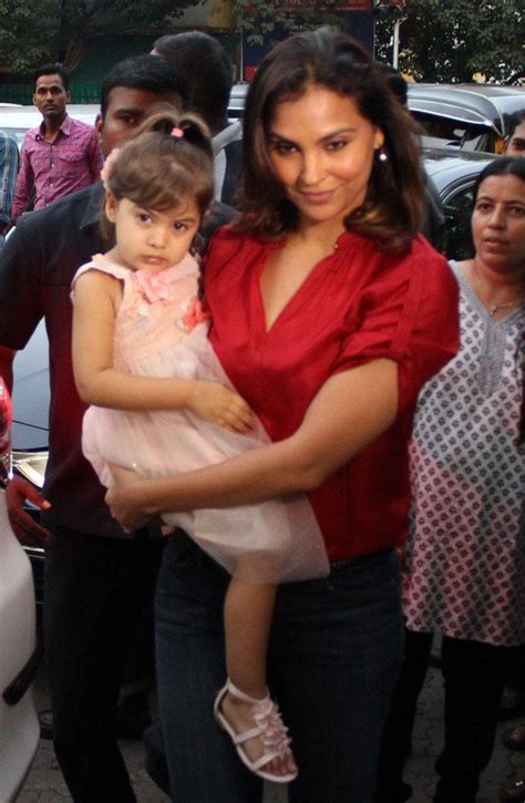 Lara Dutta with daughter Saira at Aaradhya Birthday Bash | Veethi