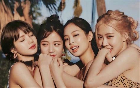 BLACKPINK members celebrate their 7th anniversary with heartwarming ...