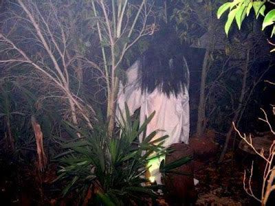 Gambar Hantu Pocong - Gambar Hantu