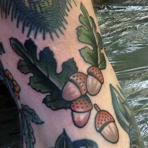 50 Oak Tree Tattoo Designs For Men - Leaves And Acorns | Oak leaf ...