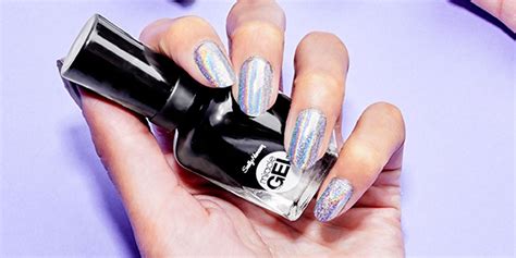 These new chrome nail kits will give you the mirror mani of dreams | Nail kit, Chrome nails ...