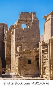 Medinet Habu Migdol Tower Tower Mortuary Stock Photo 450140776 | Shutterstock