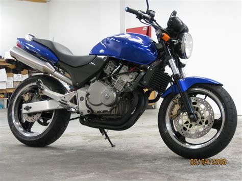 Honda Honda Hornet 250 - Moto.ZombDrive.COM