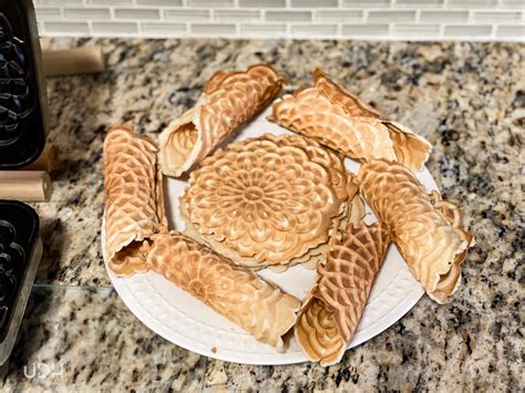 Classic Italian Pizzelle Cookies (Family Recipe) • Ugly Duckling House