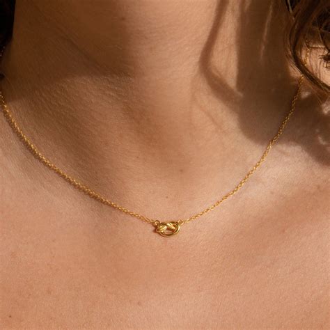 Dainty Love Knot Necklace | Caitlyn Minimalist