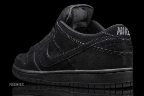 Nike SB Dunk Low Pro "Blackout" | Sole Collector