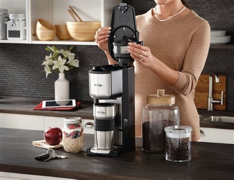 Best Single Serve Coffee Maker with Built-in Grinder 2022; Reviews - Cafeish