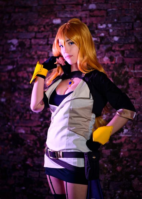 RWBY cosplay: Yang Xiao Long by Adurnah on DeviantArt