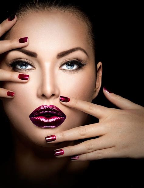 Fashion model girl face, beauty woman make up and manicure. Makeup ...