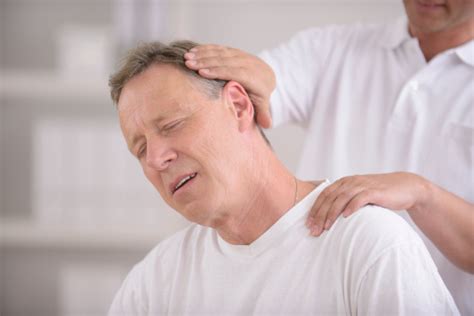 Crepitus Neck: What causes neck cracking and popping?