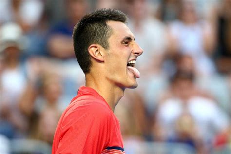 Australian Open: Bernard Tomic rattled by spectator emergency in win over Denis Istomin - ABC News