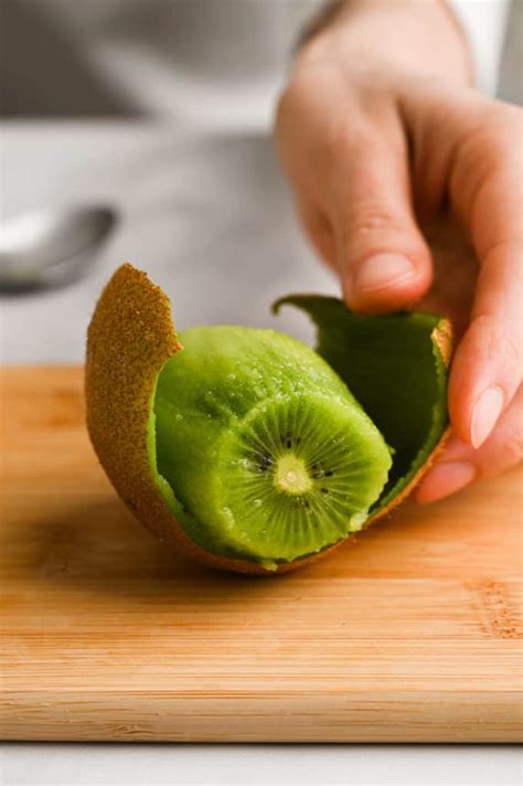 How To Cut A Kiwi | 2 Easy Methods To Remove The Skin • A Sweet Pea Chef