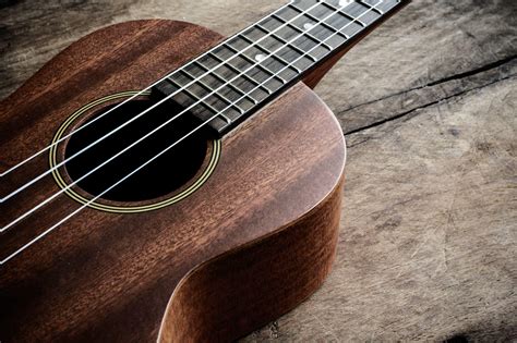 Guitalele vs Ukulele (Differences & Which Is Right For You?)