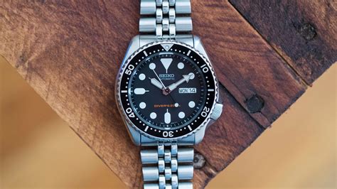 The Value Proposition: The Seiko SKX007 Diver's Watch | Seiko diver ...