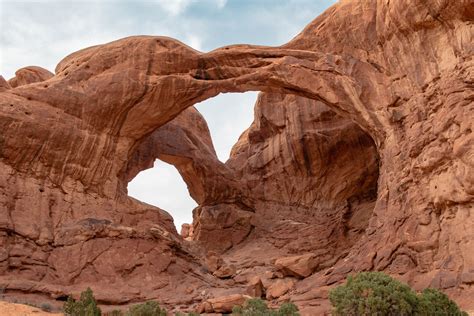 Canyonlands vs Arches: One Day in Arches or Canyonlands National Park - Voyages with Val