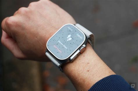 Apple Watch Ultra review: A big smartwatch with some little quirks | Engadget