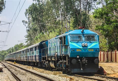 Train Memories: Chasing the Bleed Blue WDG4