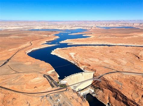 Aerial view of Glen Canyon Dam, along the Colorado River in northern Arizona : r/InfrastructurePorn