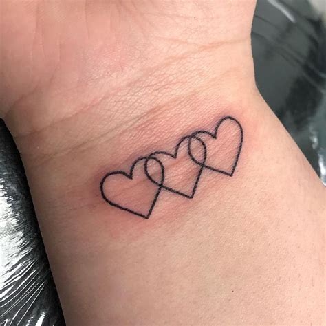 20+ Small and Cute Heart Tattoo Designs on Hand - Wittyduck