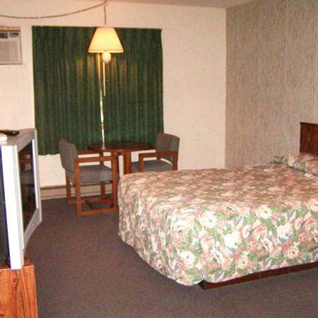 Rum River Motel - UPDATED 2017 Prices & Hotel Reviews (Princeton, MN) - TripAdvisor