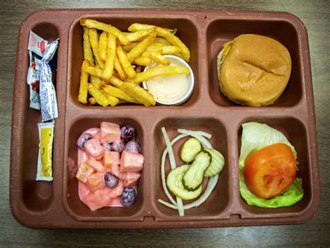 On the inside: Inmate menus in county jails are a hot topic | Local ...