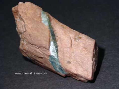 Aquamarine Crystals: natural aquamarine crystals