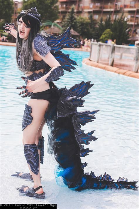 [Photographer] labinnak as Godzilla : cosplay