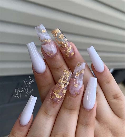 23 Best White and Gold Nails To Try Yourself | StayGlam in 2021 | Gold ...