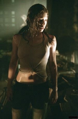 Jessica Biel in The Texas Chainsaw Massacre (2003) - Horror Actresses Photo (41560031) - Fanpop