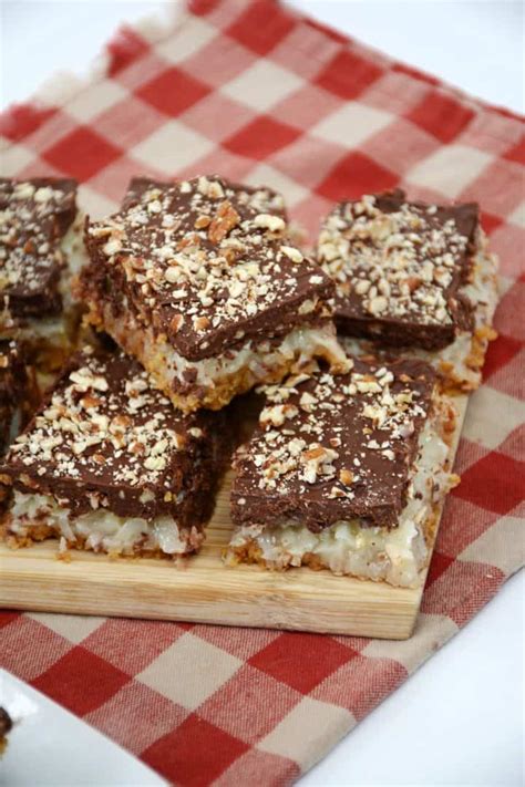 Fantasio Bars with Graham Cracker Crust - CheekyKitchen