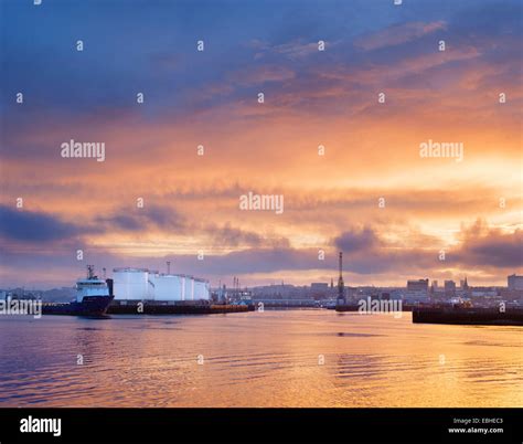 Oil or gas storage tanks, Aberdeen Harbour, Scotland Stock Photo - Alamy