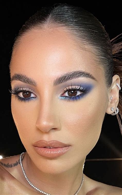 Pin by Tiffany Rios on Fun makeup | Fancy makeup, Artistry makeup, Makeup eyeliner
