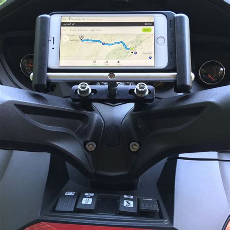 Urban Slide Phone & GPS Mount - Can-Am Spyder | Can am spyder, Can am spyder accessories, Can am