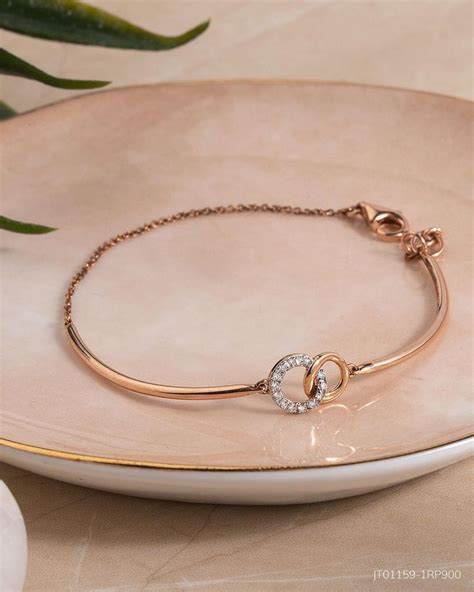 CaratLane Jewellery on Instagram: "The secret to 9-9 dressing? An elegant bracelet that'll take ...